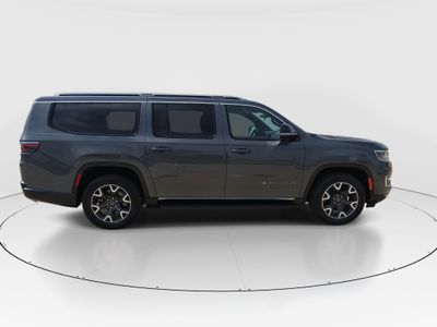 2023 Jeep Wagoneer L - Photo 8