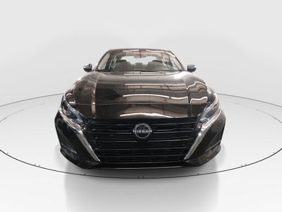 2025 Nissan Altima — side profile view