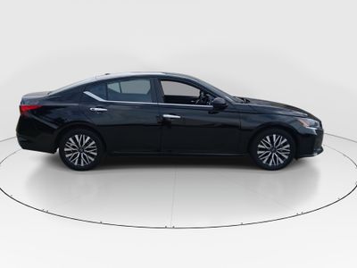 2024 Nissan Altima - Photo 8
