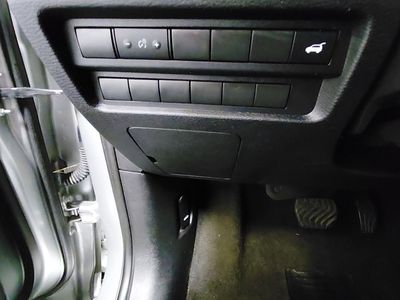 2024 Mitsubishi Outlander — photo 13 view