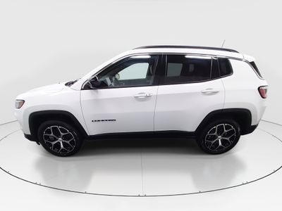 2024 Jeep Compass - Photo 4