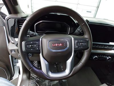 2024 GMC Sierra 1500 — photo 12 view