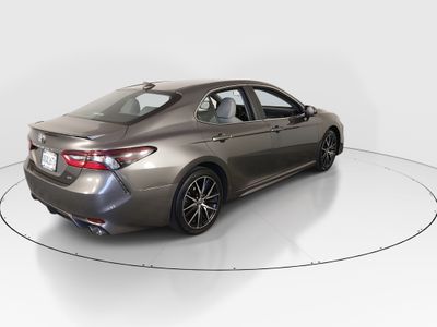 2023 Toyota Camry — photo 7 view
