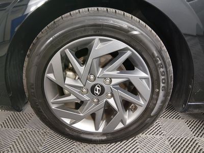 2024 Hyundai Elantra - Photo 10