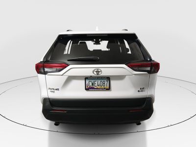 2025 Toyota RAV4 - Photo 6