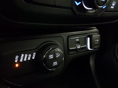2023 Jeep Renegade - Photo 19