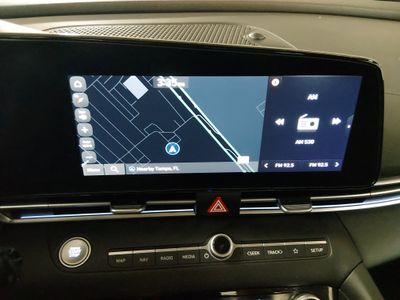 2024 Hyundai Elantra - Photo 17