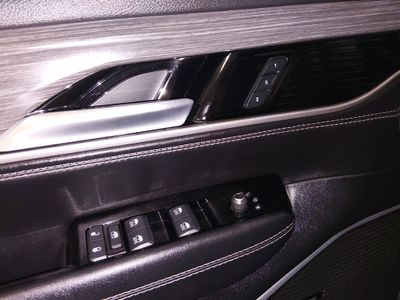 2024 Jeep Wagoneer - Photo 16