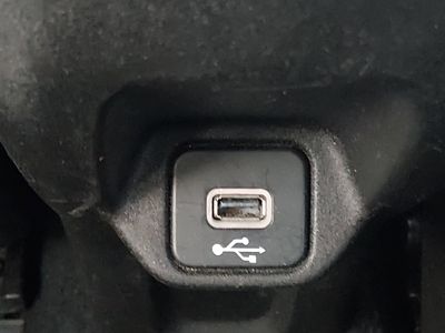 2023 Jeep Renegade - Photo 19
