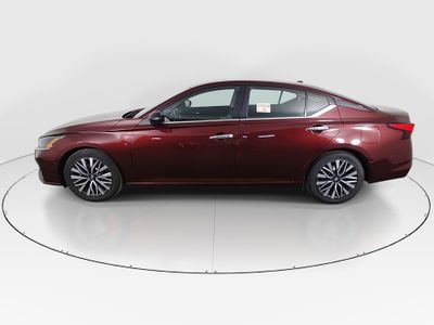 2024 Nissan Altima - Photo 4