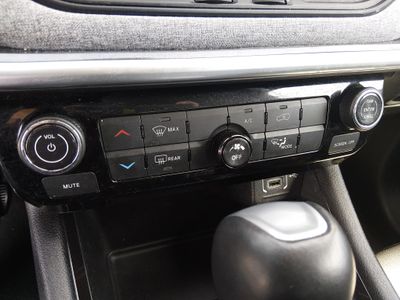 2024 Jeep Compass - Photo 13
