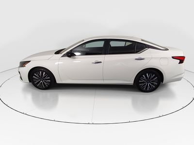 2025 Nissan Altima - Photo 4