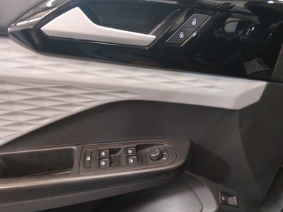 2024 Volkswagen Taos - Photo 17
