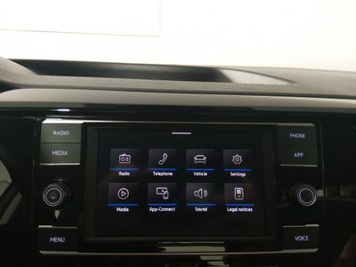 2024 Volkswagen Taos - Photo 17