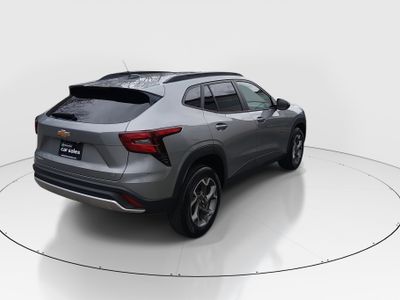 2025 Chevrolet Trax - Photo 7