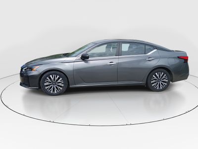 2024 Nissan Altima - Photo 4