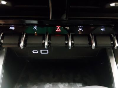 2025 Chevrolet Colorado - Photo 19