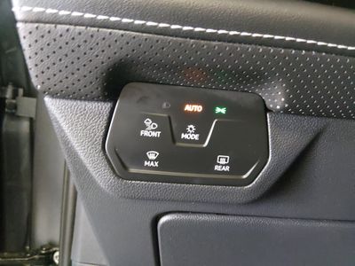 2024 Volkswagen Atlas Cross Sport - Photo 12