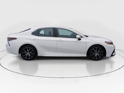 2023 Toyota Camry - Photo 8