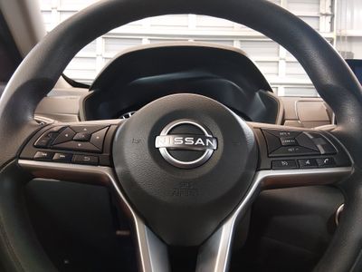 2025 Nissan Altima — photo 12 view