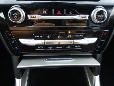 2023 Ford Explorer — photo 19 view