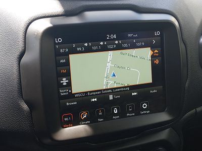 2023 Jeep Renegade - Photo 17
