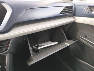 2024 Volkswagen Taos - Photo 16