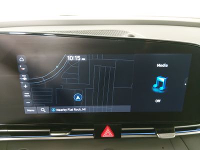 2024 Hyundai Elantra - Photo 17