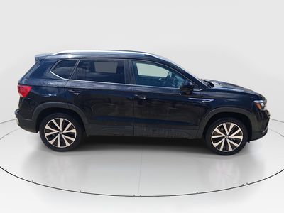 2024 Volkswagen Taos - Photo 8