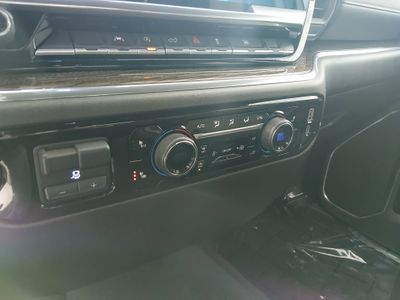 2025 Chevrolet Silverado 1500 - Photo 17