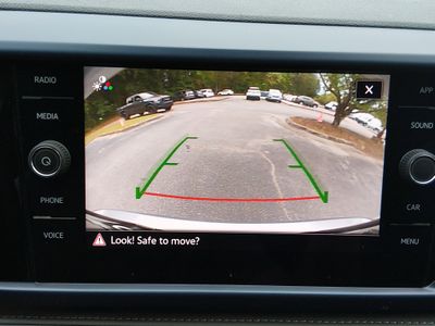 2024 Volkswagen Taos - Photo 16