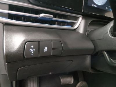 2024 Hyundai Elantra - Photo 13
