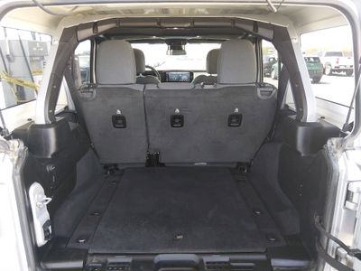 2024 Jeep Wrangler - Photo 11