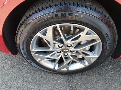 2025 Genesis GV70 — photo 10 view