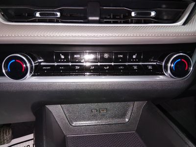 2025 Chevrolet Equinox - Photo 19