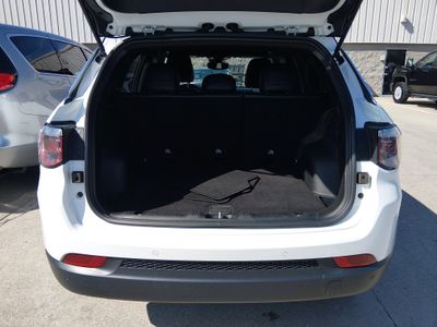 2024 Jeep Compass - Photo 11