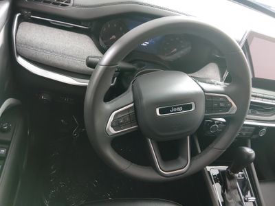 2024 Jeep Compass - Photo 12