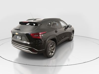 2025 Chevrolet Trax - Photo 7
