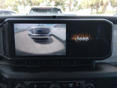 2024 Jeep Wrangler - Photo 16