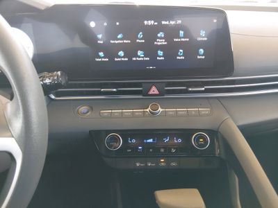 2024 Hyundai Elantra - Photo 20