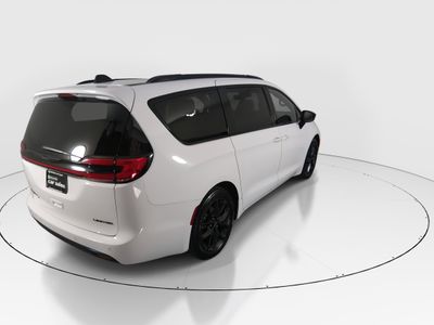 2025 Chrysler Pacifica - Photo 7