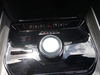 2023 Jeep Wagoneer L - Photo 21