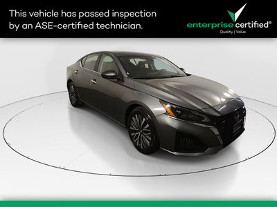 2025 Nissan Altima - Photo 1