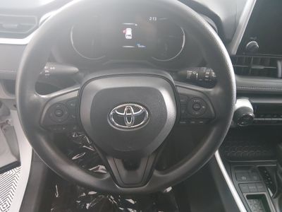 2024 Toyota RAV4 - Photo 12