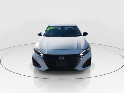 2025 Nissan Altima - Photo 2