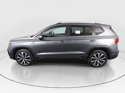 2024 Volkswagen Taos - Photo 4
