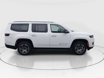 2024 Jeep Wagoneer - Photo 8