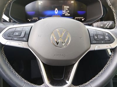 2024 Volkswagen Taos - Photo 12