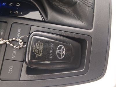 2024 Toyota RAV4 - Photo 15