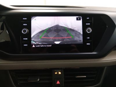 2024 Volkswagen Taos - Photo 16